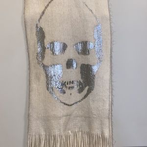 Skull scarf